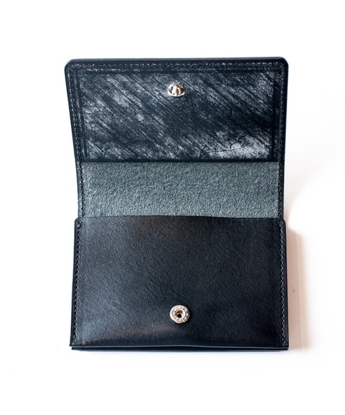 SEVESKIG(セヴシグ)の「SEVESKIG/セヴシグ/レザーカードケース/Bridle leather Card case(カードケース・メンズ・パープル/レッド/ブラック・FREE)」の5枚目の写真