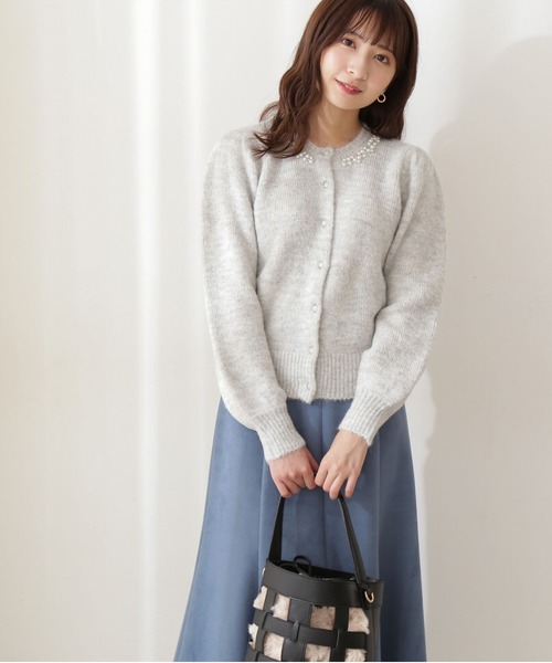 PROPORTION BODY DRESSING(プロポーションボディドレッシング)の「ボリュームスリーブパールジュエルカーデ / 1211274002(カーディガン/ボレロ・レディース・グレー/グリーン系その他/ボルドー・FREE)」の2枚目の写真