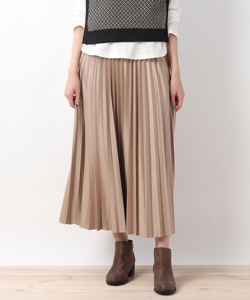 Cutie Blonde（キューティーブロンド）の「◆【S-L】フェイクレザープリーツスカート（スカート・レディース・ブラック/ダークグリーン/ダークブラウン/ベージュ・01/02/03）」の4枚目の写真
