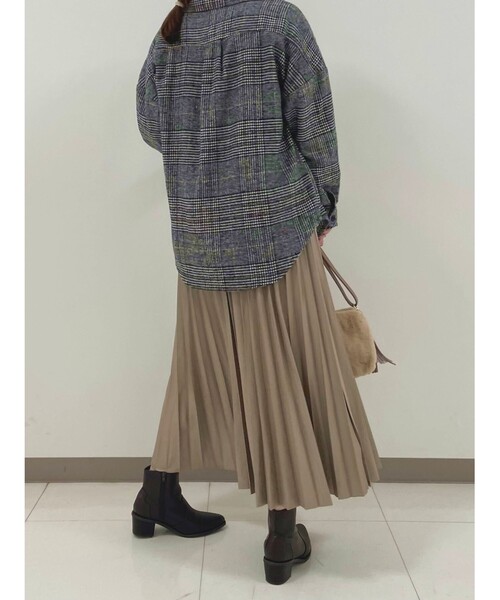 Cutie Blonde（キューティーブロンド）の「◆【S-L】フェイクレザープリーツスカート（スカート・レディース・ブラック/ダークグリーン/ダークブラウン/ベージュ・01/02/03）」の14枚目の写真