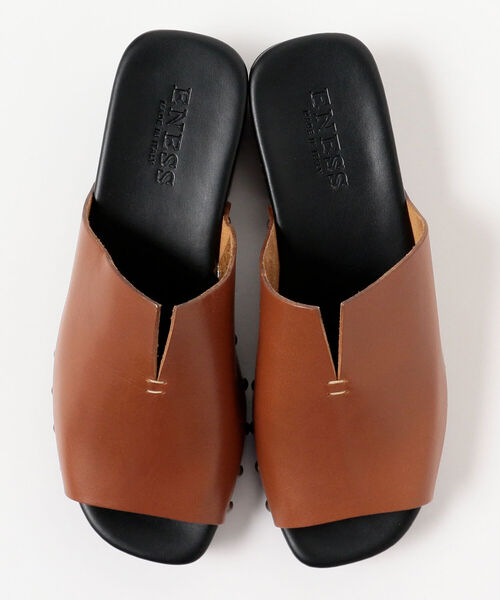 Ray BEAMS（レイビームス）の「ENESS / ウッドソール サンダル（サンダル・レディース・ダークブラウン/オフホワイト・37/38/39/35/36）」の5枚目の写真