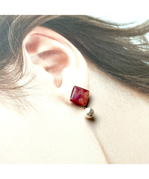 tone（トーン）の「【Willija】金属アレルギー対応《華澄》花びらのイヤリング(MA)（イヤリング・レディース・ピンク/オレンジ/ブルー/グリーン/ホワイト/ネイビー・FREE）」の19枚目の写真