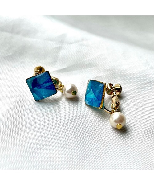 tone（トーン）の「【Willija】金属アレルギー対応《華澄》花びらのイヤリング(MA)（イヤリング・レディース・ピンク/オレンジ/ブルー/グリーン/ホワイト/ネイビー・FREE）」の16枚目の写真