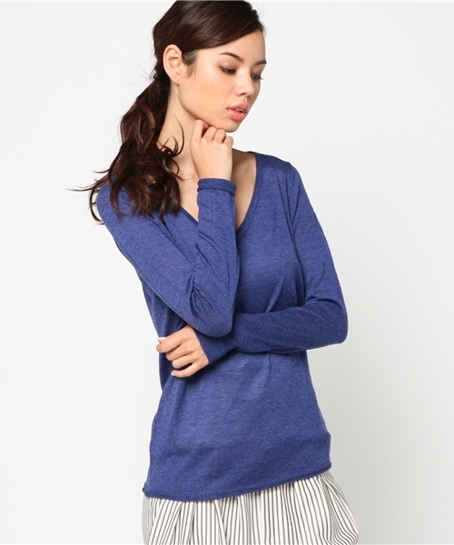 AZUL by moussy（アズールバイマウジー）の「E/A/N/WハイゲージメランジV/N長袖PO（ニット/セーター・レディース・トップグレー/ピンク/ブルー/ダークインディゴブルー/イエロー/オフホワイト・MEDIUM/LARGE/SMALL）」の3枚目の写真