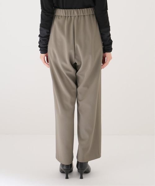 La TOTALITE(ラトータリテ)の「ツイルジャージーイージーワイドパンツ【手洗い可能】(その他パンツ・レディース・オリーブ/ライトグリーン・38/36)」の18枚目の写真
