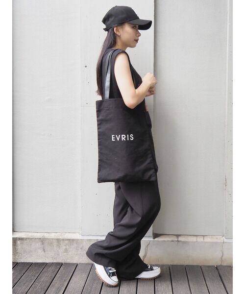 EVRIS(エヴリス)の「キャンバストートBAG(トートバッグ・レディース・ブラック/ベージュ・FREE)」の6枚目の写真