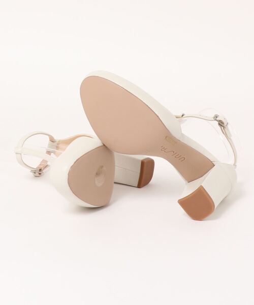 UNISA(ユニサ)の「Tストラップパンプス/UNISA NERVIO(パンプス・レディース・ブラック/アイボリー・36/38/35/39)」の4枚目の写真