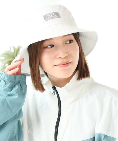 MEI(メイ)の「【MEI/メイ】ワンポイントロゴ バケットハット(ハット・メンズ・ホワイト/ブラック/ダークグリーン/ベージュ/ネイビー/オレンジ/ブルー/ライトグリーン/マスタード・FREE)」の13枚目の写真