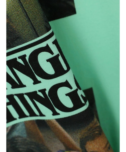 Green Parks(グリーンパークス)の「■STRANGER THINGS ガールズ&ホッパーT(Tシャツ/カットソー・レディース・グリーン・FREE)」の12枚目の写真