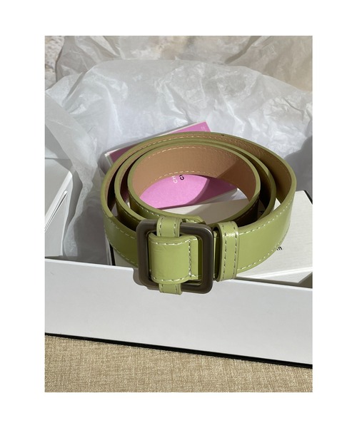 おしゃれスタ（オシャレスタ）の「選べるバックルカラー　スクエア型　ベーシックシンプルベルト（ベルト・レディース・イエロー系2/ブラック系1/イエロー系1/グリーン系2/ブラック系2/レッド系1/レッド系2/ホワイト系1/ホワイト系2/グリーン系1・FREE）」の5枚目の写真