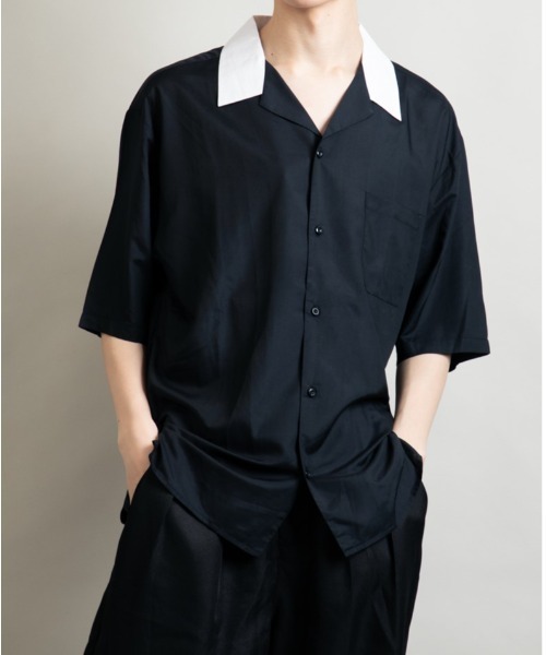 Beno(ビーノ)の「クレリックオープンカラー ドレープオーバーシャツ(シャツ/ブラウス・メンズ・ホワイト/ブラック/チャコールグレー/グレイッシュベージュ/ブルーグリーン/グレイッシュブルー・M/L)」の1枚目の写真