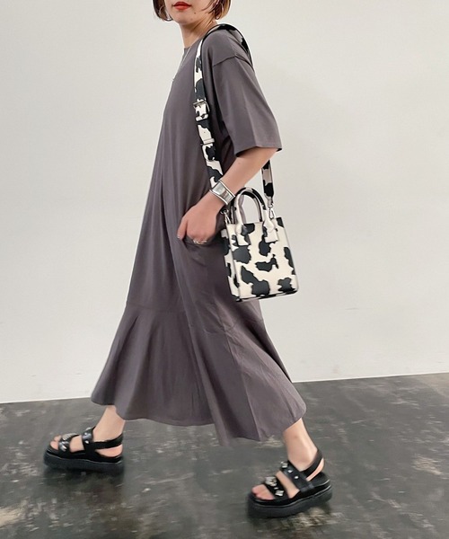 PAGEBOY（ページボーイ）の「ティアードマーメイドワンピース（ワンピース・レディース・ブラック/チャコールグレー/オートミール/ブラウン系その他/ロイヤルブルー・FREE）」の9枚目の写真