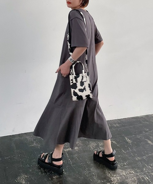 PAGEBOY（ページボーイ）の「ティアードマーメイドワンピース（ワンピース・レディース・ブラック/チャコールグレー/オートミール/ブラウン系その他/ロイヤルブルー・FREE）」の22枚目の写真