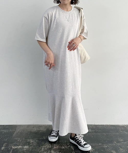 PAGEBOY（ページボーイ）の「ティアードマーメイドワンピース（ワンピース・レディース・ブラック/チャコールグレー/オートミール/ブラウン系その他/ロイヤルブルー・FREE）」の19枚目の写真