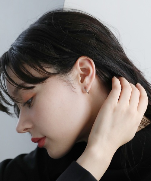 ETELIO(エテリオ)の「【2点セット】サージカルステンレスフープ イヤーカフ 巾着付き(イヤーカフ・メンズ・ブラック系1/ブラック系2/シルバー系1/シルバー系2・FREE)」の20枚目の写真