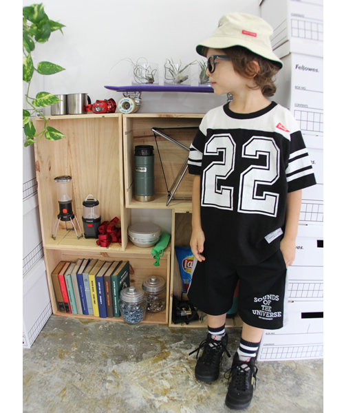 GROOVY COLORS（グルービーカラーズ）の「天竺　２２ HOCKEY Tシャツ（Tシャツ/カットソー・キッズ・ホワイト/ブラック/グレー・110/140/90/130/100/120/150）」の4枚目の写真