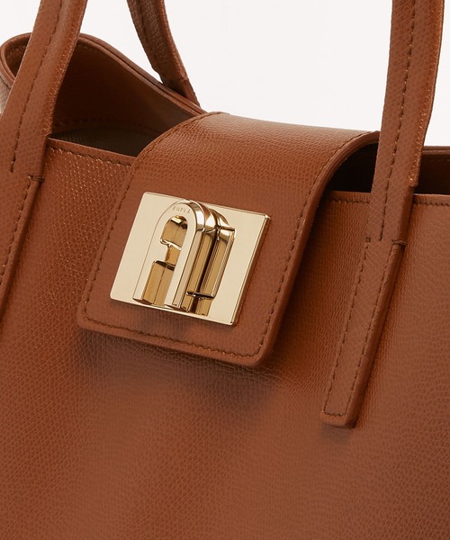 FURLA(フルラ)の「FURLA 1927 L TOTE(トートバッグ・レディース・ブラウン・ONE SIZE)」の6枚目の写真