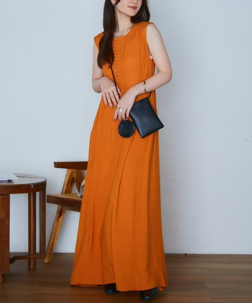ECRIRE（エクリール）の「mihoさんコラボリネンライクワンピース（ワンピース・レディース・ベージュ/ネイビー/ブラック/オレンジ・M/L）」の4枚目の写真