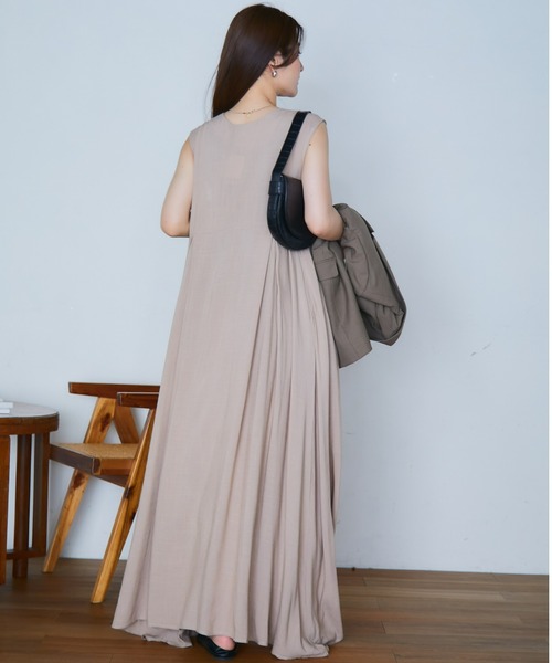 ECRIRE（エクリール）の「mihoさんコラボリネンライクワンピース（ワンピース・レディース・ベージュ/ネイビー/ブラック/オレンジ・M/L）」の12枚目の写真