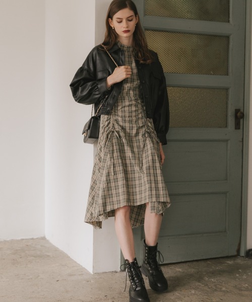 Cheek（チーク）の「レザーショートジャケット（ライダースジャケット・レディース・ブラック/ブラウン/グリーン・MEDIUM）」の5枚目の写真