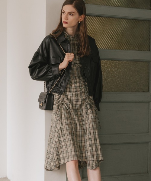 Cheek（チーク）の「レザーショートジャケット（ライダースジャケット・レディース・ブラック/ブラウン/グリーン・MEDIUM）」の6枚目の写真