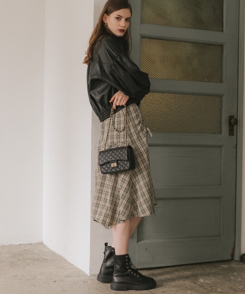 Cheek（チーク）の「レザーショートジャケット（ライダースジャケット・レディース・ブラック/ブラウン/グリーン・MEDIUM）」の7枚目の写真