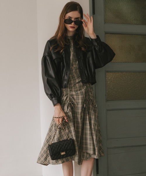 Cheek（チーク）の「レザーショートジャケット（ライダースジャケット・レディース・ブラック/ブラウン/グリーン・MEDIUM）」の15枚目の写真