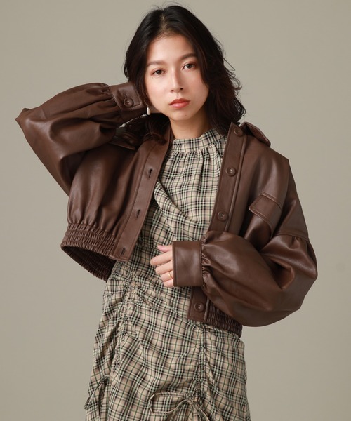 Cheek（チーク）の「レザーショートジャケット（ライダースジャケット・レディース・ブラック/ブラウン/グリーン・MEDIUM）」の21枚目の写真