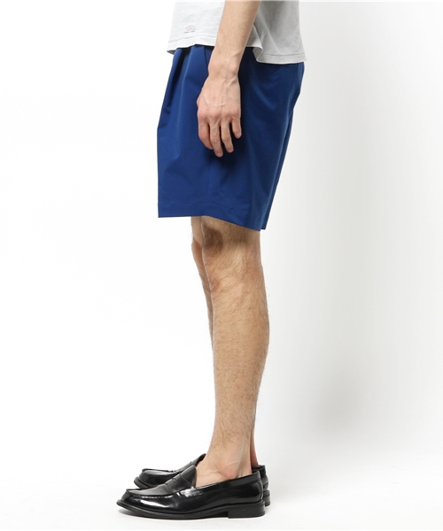 And A(アンドエー)の「ボリュームタックショートパンツ(その他パンツ・メンズ・ブラック/ブルー・40/42)」の3枚目の写真