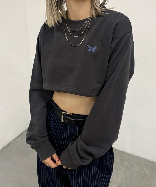 WHO'S WHO gallery(フーズフーギャラリー)の「GLITTERバタフライコンパクトスウェット(スウェット・レディース・チャコールグレー/ライトグレー/ブラック・FREE)」の12枚目の写真