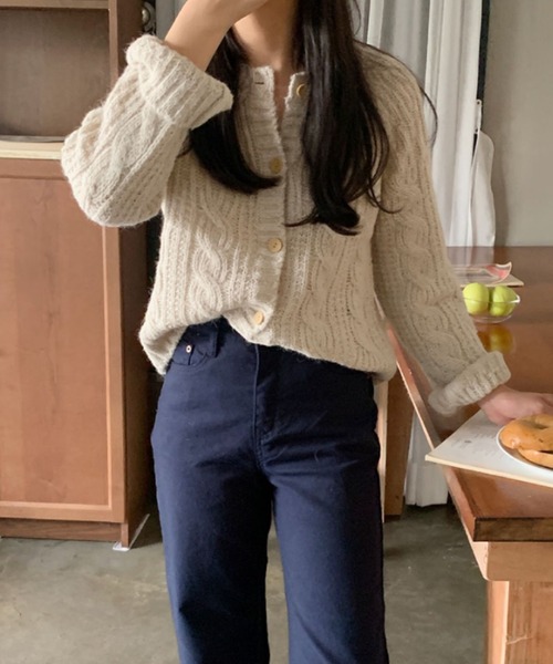 yuue' ( wear )(ユーイ)の「クルーネック ロングスリーブ ニットカーディガン(ニット/セーター・レディース・ピンク/アイボリー/ブルー・FREE)」の14枚目の写真