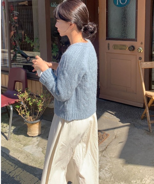 yuue' ( wear )(ユーイ)の「クルーネック ロングスリーブ ニットカーディガン(ニット/セーター・レディース・ピンク/アイボリー/ブルー・FREE)」の13枚目の写真