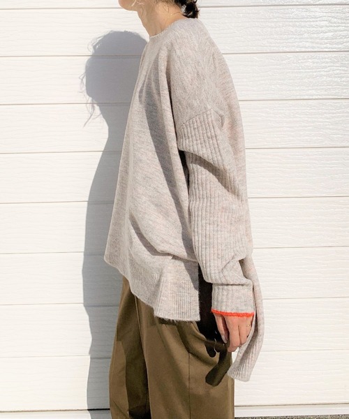 Q（キュー）の「もちもちリラックスニット（ニット/セーター・レディース・ベージュ/ピンク・MEDIUM）」の8枚目の写真