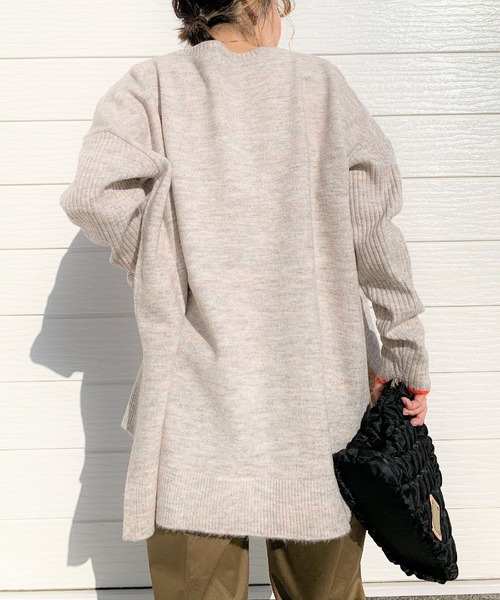 Q（キュー）の「もちもちリラックスニット（ニット/セーター・レディース・ベージュ/ピンク・MEDIUM）」の4枚目の写真