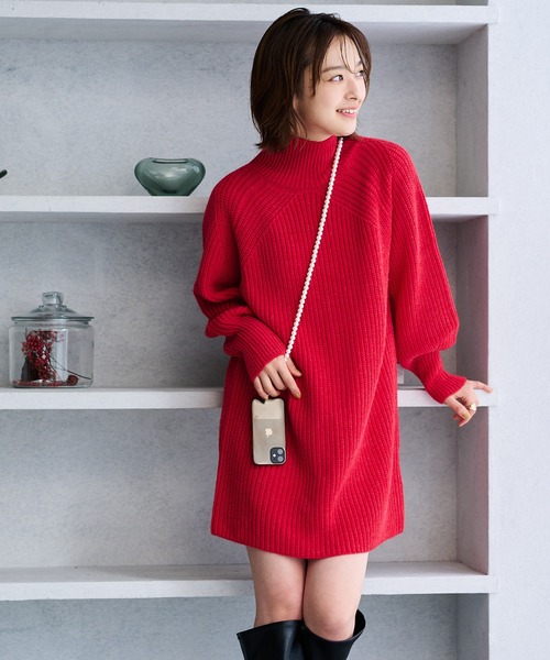 vis-`a-vis（ビサビ）の「【WEB限定】ざっくりニットミニワンピース（ワンピース・レディース・キナリ/レッド/チャコールグレー・FREE）」の6枚目の写真