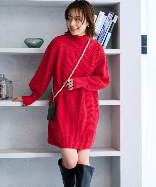 vis-`a-vis（ビサビ）の「【WEB限定】ざっくりニットミニワンピース（ワンピース・レディース・キナリ/レッド/チャコールグレー・FREE）」の7枚目の写真