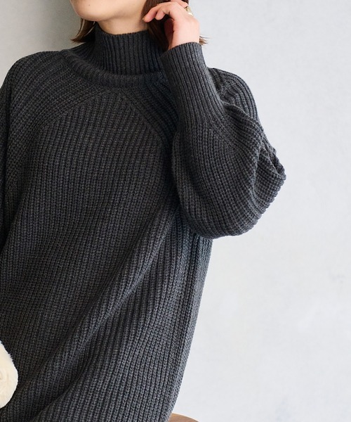 vis-`a-vis（ビサビ）の「【WEB限定】ざっくりニットミニワンピース（ワンピース・レディース・キナリ/レッド/チャコールグレー・FREE）」の10枚目の写真