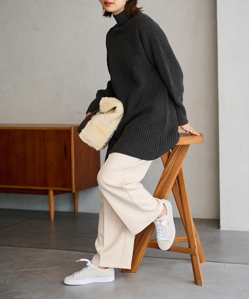 vis-`a-vis（ビサビ）の「【WEB限定】ざっくりニットミニワンピース（ワンピース・レディース・キナリ/レッド/チャコールグレー・FREE）」の11枚目の写真