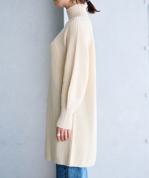 vis-`a-vis（ビサビ）の「【WEB限定】ざっくりニットミニワンピース（ワンピース・レディース・キナリ/レッド/チャコールグレー・FREE）」の22枚目の写真