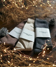 KATHARINE HAMNETT LONDON （キャサリンハムネットロンドン）の「KATHARINE HAMNETT LONDON/キャサリンハムネットロンドン ＜WEB限定＞ FRONT RIB CREW SOCKS（ソックス/靴下・メンズ）」