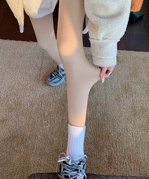 Vipoa(ヴィポア)の「あったか起毛フェイクタイツ(タイツ/ストッキング・レディース・ベージュ/ブラック・FREE)」の15枚目の写真