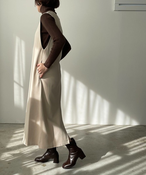 210nouve（トゥージュヌーブ）の「スクエアトゥストレッチショートブーツ（ブーツ・レディース・ブラウン/ホワイト/ブラック・36/37/38/39）」の5枚目の写真