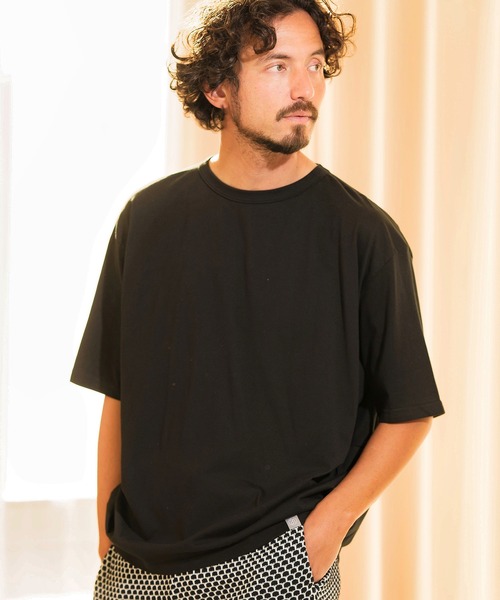ANGENEHM(アンゲネーム)の「mt8197-Balloon Silhouette Short Sleeve Cut sew (MADE IN JAPAN) カットソー(Tシャツ/カットソー・メンズ・グリーン/ブラック/ホワイト/カーキ・M/L)」の3枚目の写真