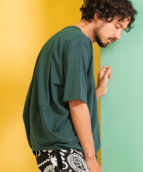 ANGENEHM(アンゲネーム)の「mt8197-Balloon Silhouette Short Sleeve Cut sew (MADE IN JAPAN) カットソー(Tシャツ/カットソー・メンズ・グリーン/ブラック/ホワイト/カーキ・M/L)」の6枚目の写真