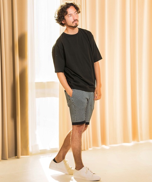 ANGENEHM(アンゲネーム)の「mt8197-Balloon Silhouette Short Sleeve Cut sew (MADE IN JAPAN) カットソー(Tシャツ/カットソー・メンズ・グリーン/ブラック/ホワイト/カーキ・M/L)」の15枚目の写真