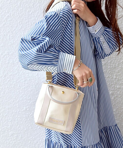 The Container Shop(ザ コンテナショップ)の「The Container Shop: 2WAY ショルダー バッグ◇(ショルダーバッグ・レディース・パープル/オフホワイト・ONE SIZE)」の19枚目の写真