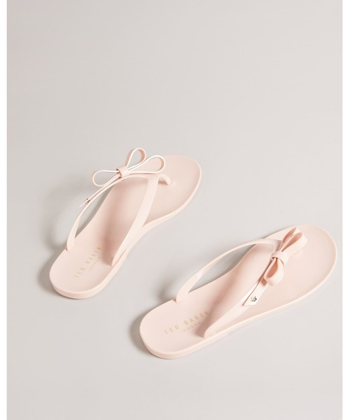 Ted Baker(テッドベーカー)の「JASSEY リボン フリップフロップ(ビーチサンダル)(サンダル・レディース・ピンク系その他5・38/36/37)」の6枚目の写真