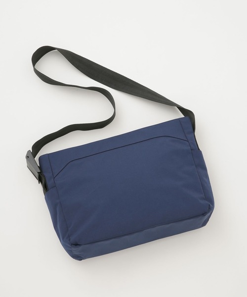 NOTIVE/CANTERA（ノーティブカンテラ）の「NOTIVE/CANTERA/別注 HELMET SHOULDER S（ショルダーバッグ・メンズ・グレー/ブラック/ネイビー・FREE）」の10枚目の写真