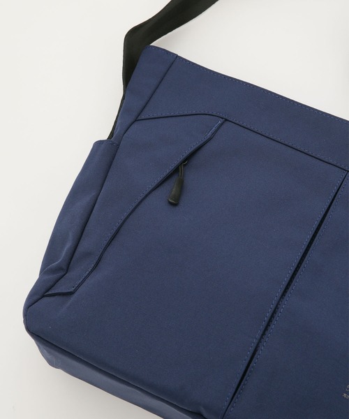 NOTIVE/CANTERA（ノーティブカンテラ）の「NOTIVE/CANTERA/別注 HELMET SHOULDER S（ショルダーバッグ・メンズ・グレー/ブラック/ネイビー・FREE）」の14枚目の写真