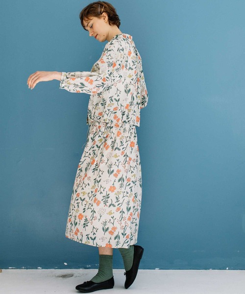 POU DOU DOU（プードゥドゥ）の「ボタニカルプリントギャザースカート（スカート・レディース・キナリ/ネイビー・3）」の20枚目の写真